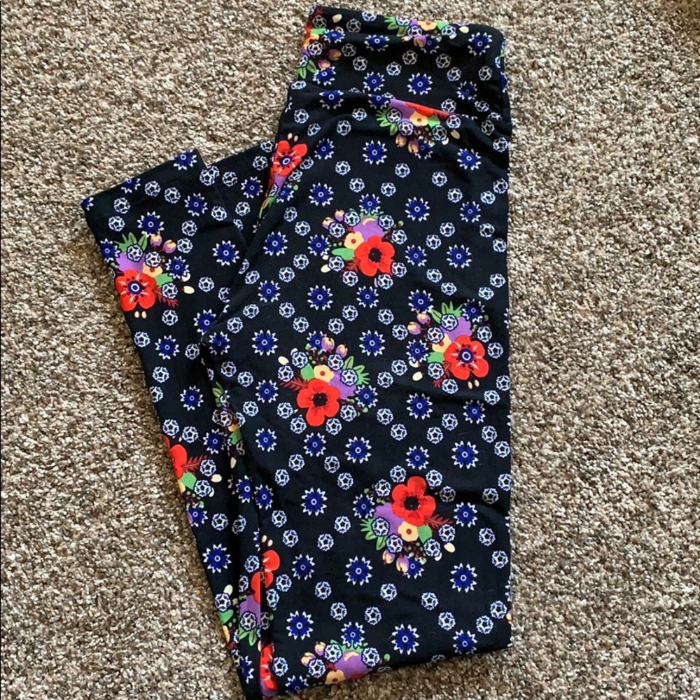 One size Lularoe leggings